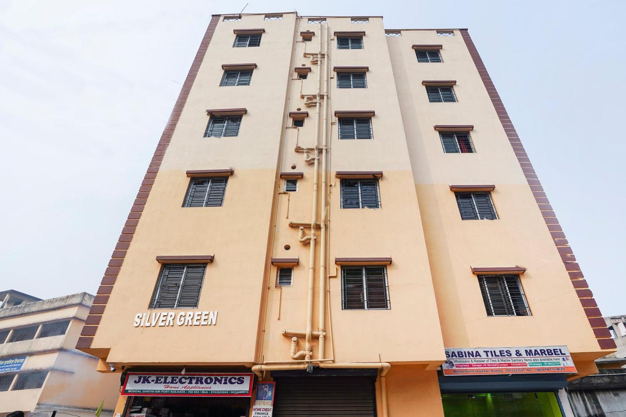 Spot On Silver Green Kolkata Exterior photo